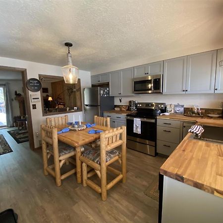 Hook And Antler Villa Уест Йелоустоун Екстериор снимка