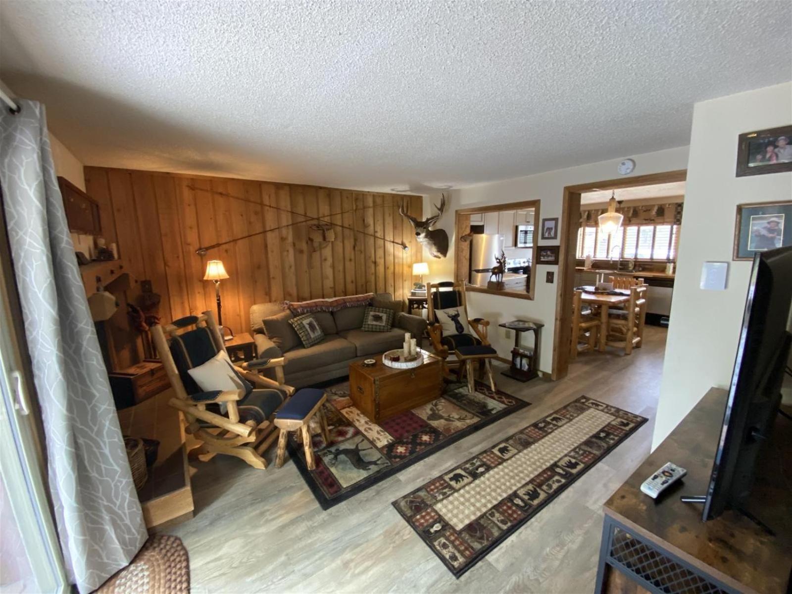 Hook And Antler Villa Уест Йелоустоун Екстериор снимка